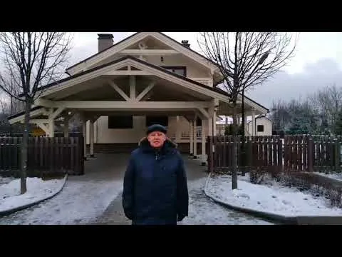 «Отзыв заказчика Александра Ильича о нашей работе. Навес из массива бруса 7.8х7.6м.» — видео