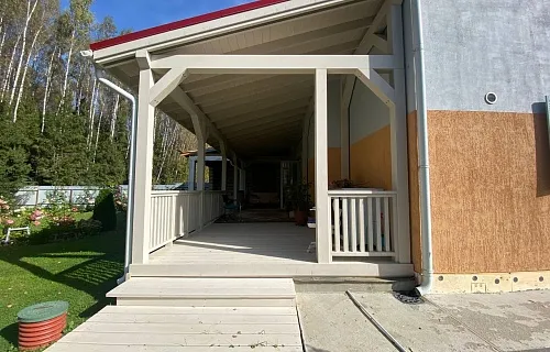 ДЕРЕВЯННАЯ ВЕРАНДА К ДОМУ ОМЕГА — Фото 3