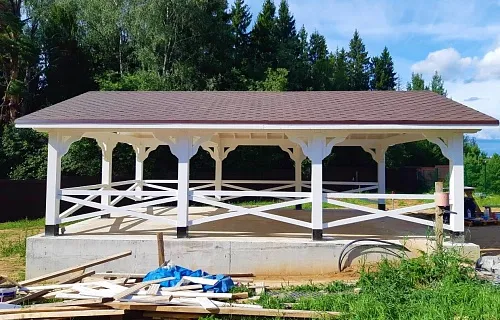 Деревянный навес для авто с ограждениями МОНТЕ-КАРЛО — Фото 1