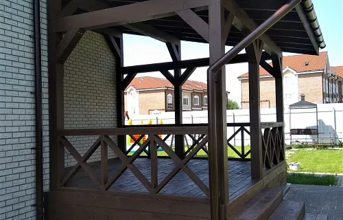 ВЕРАНДА К ДОМУ ЛЕСНАЯ — Фото 2