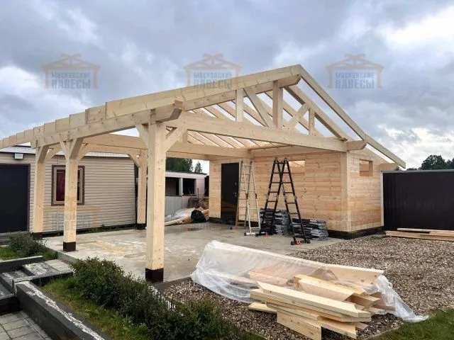 Навес для двух автомобилей с хозблоком КАРЕЛИЯ — Фото 6