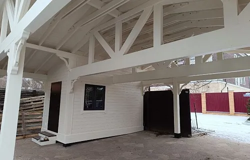 Деревянный навес для двух авто с хозблоком ПАНТЕОН — Фото 3