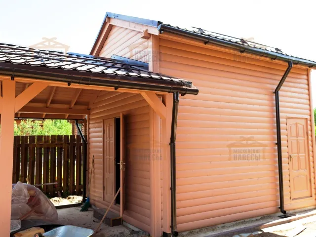 Навес для двух автомобилей с хозблоком БАЛАТОН — Фото 3