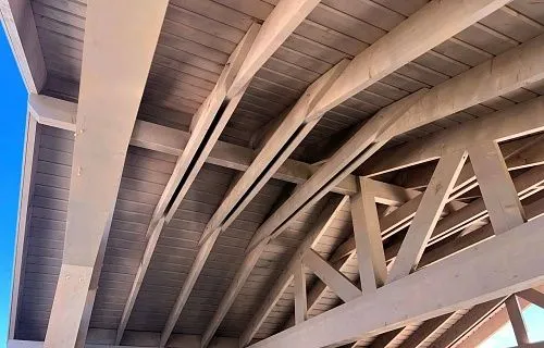 Навес для двух автомобилей с хозблоком КАРЕЛИЯ — Фото 4